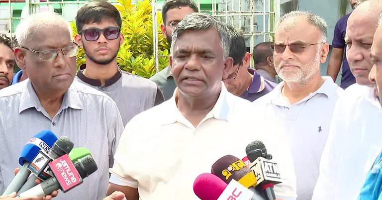 কথা বলছেন আমিনুল ইসলাম বুলবুল